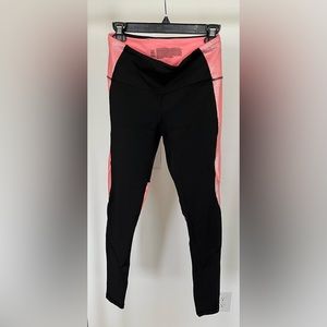 VS Pink Sport Knockout Workout Leggings